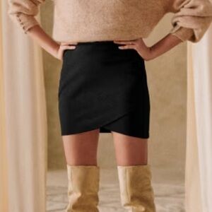 Sezane Calvi Skirt in Black Size Small